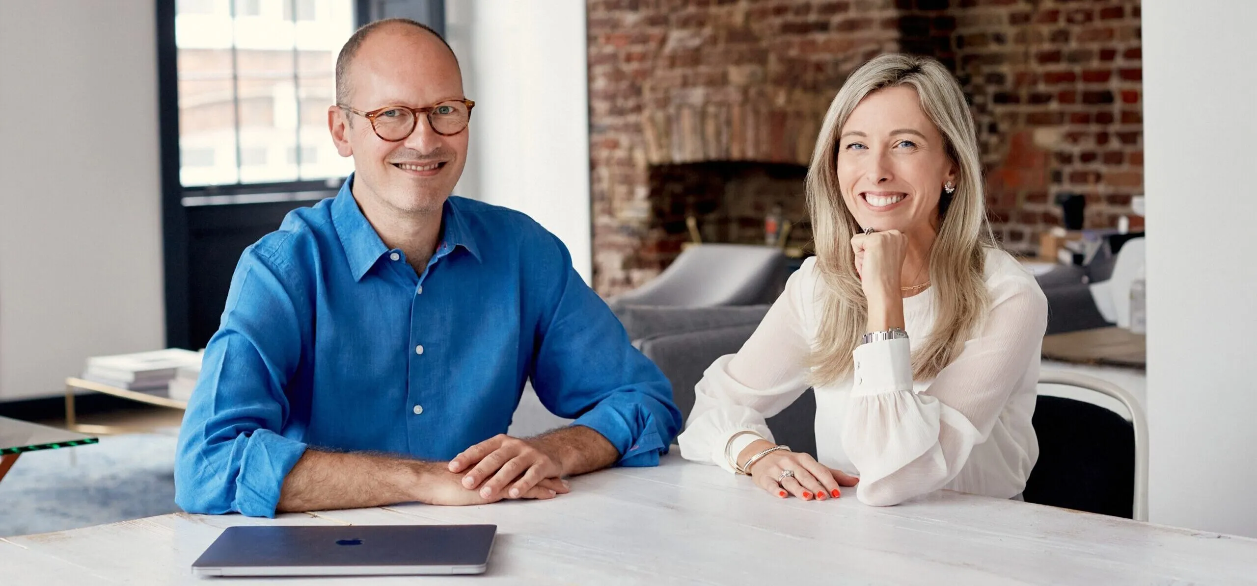 Samantha Woodham and Harry Gates, co-founders of The Divorce Surgery, recognised by The Legal 500 2025 for their outstanding work in family law.