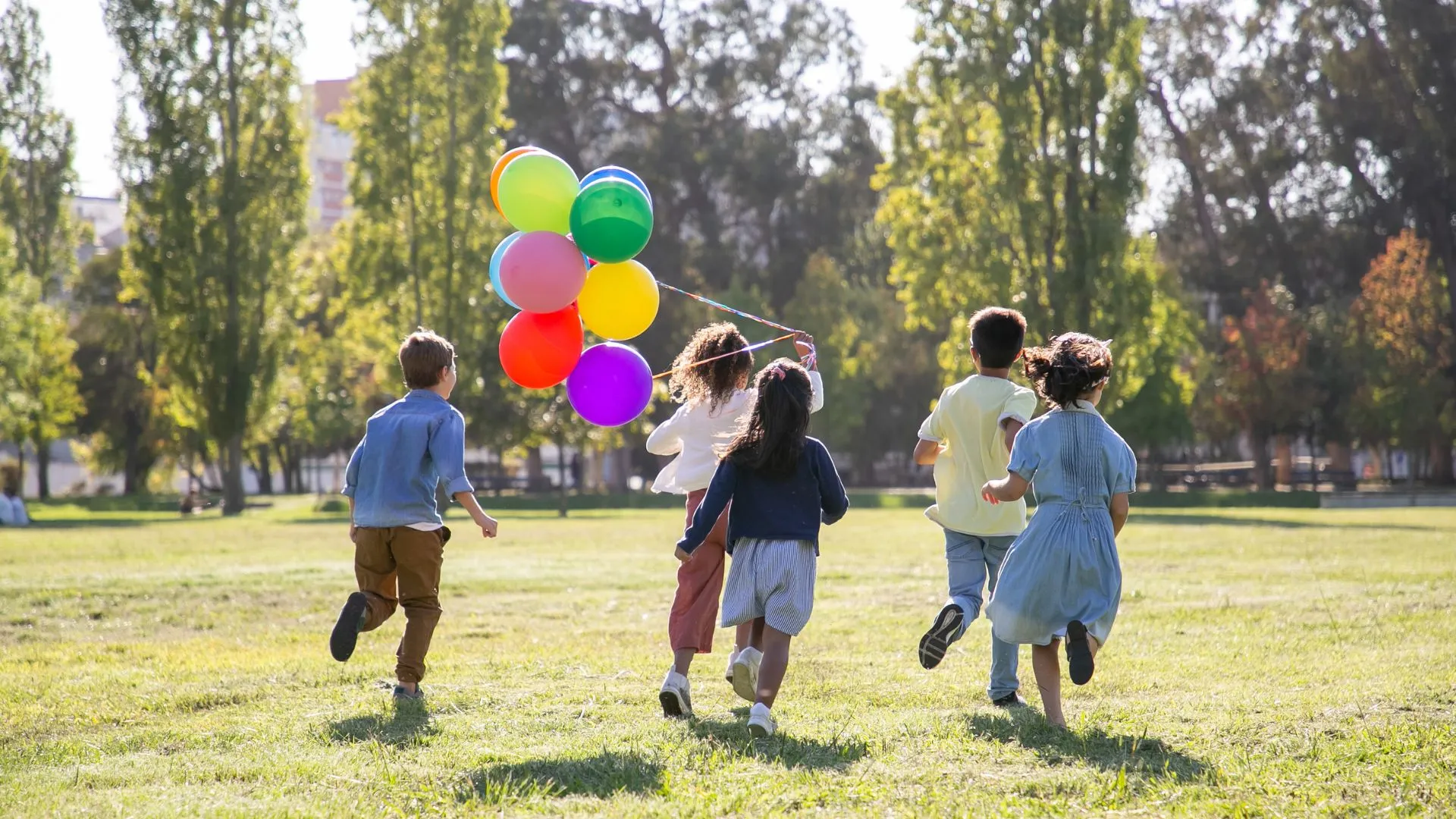 Supporting children through divorce with a calm, child-focused approach to separation.